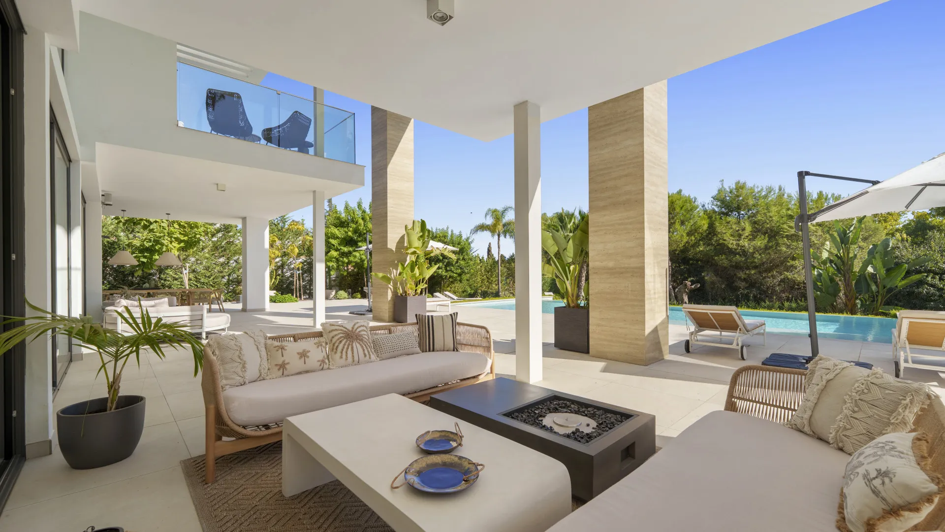 Altos de Puente Romano, villa de 6 dormitorios a la venta