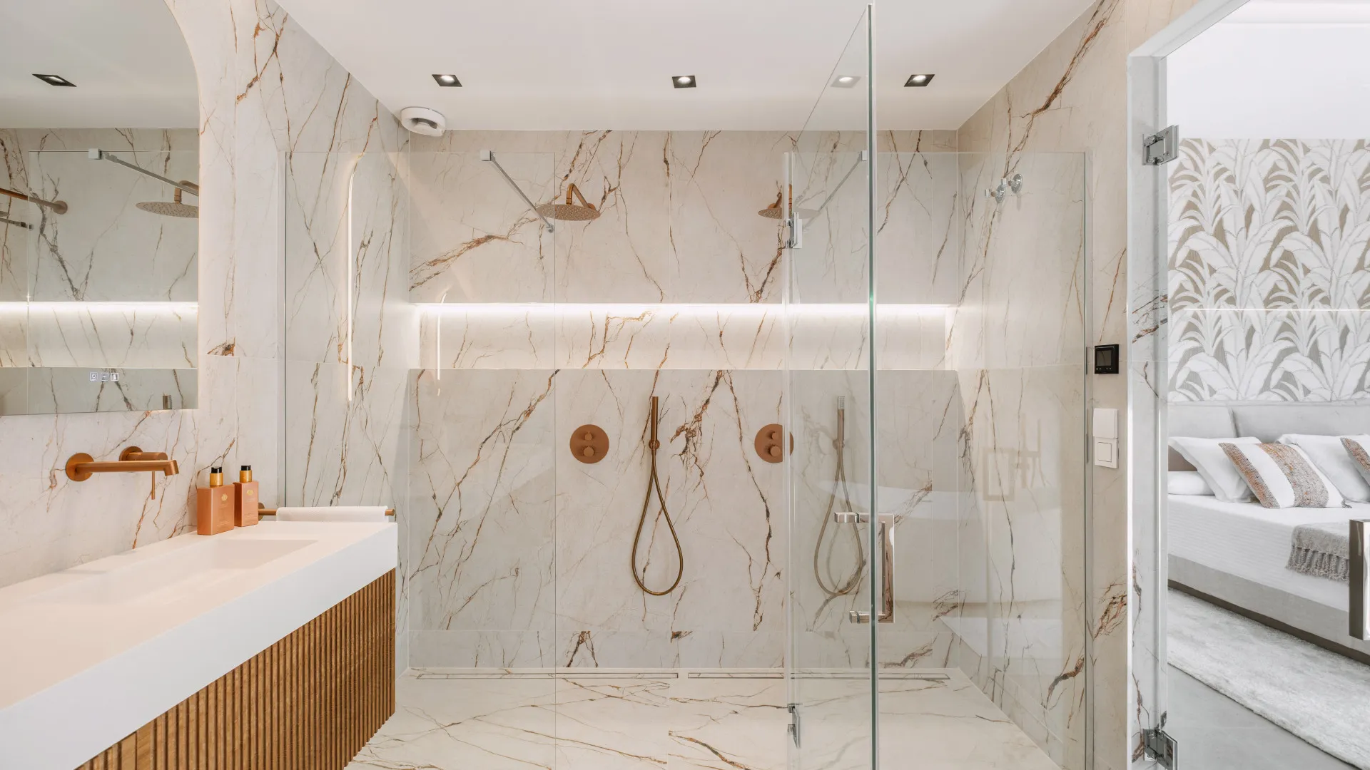 Atico duplex con 5 dormitorios en venta en Las Lolas