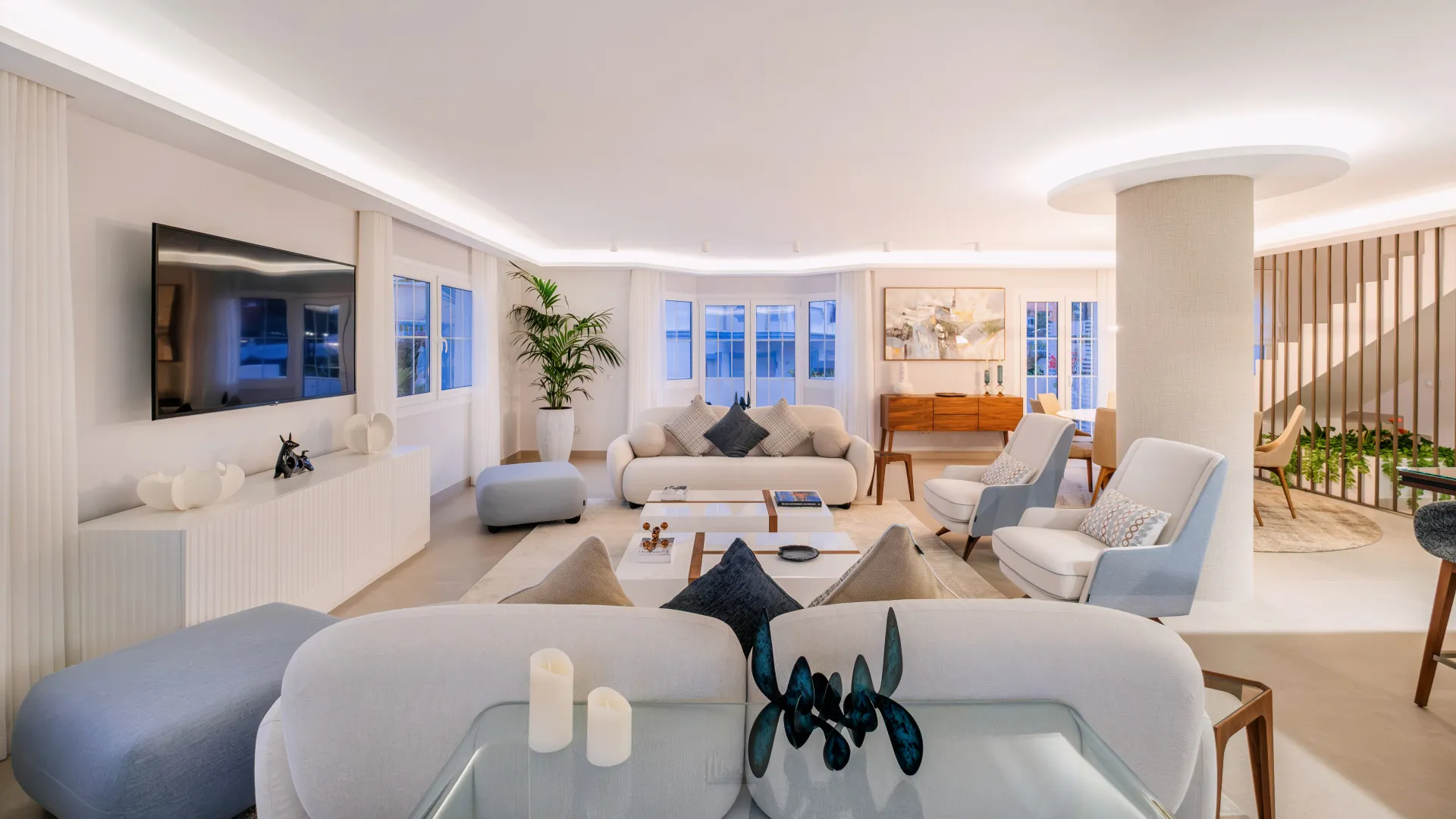 Atico duplex con 5 dormitorios en venta en Las Lolas