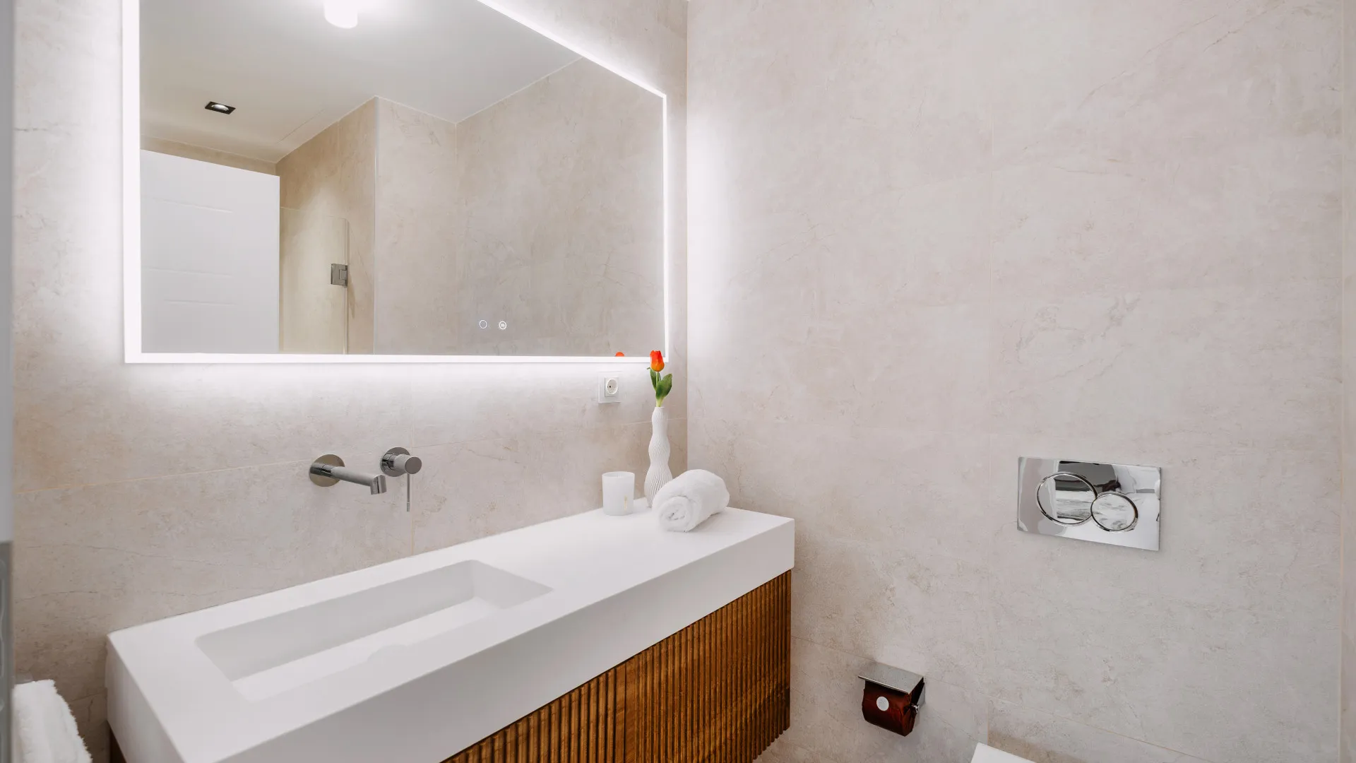 Atico duplex con 5 dormitorios en venta en Las Lolas