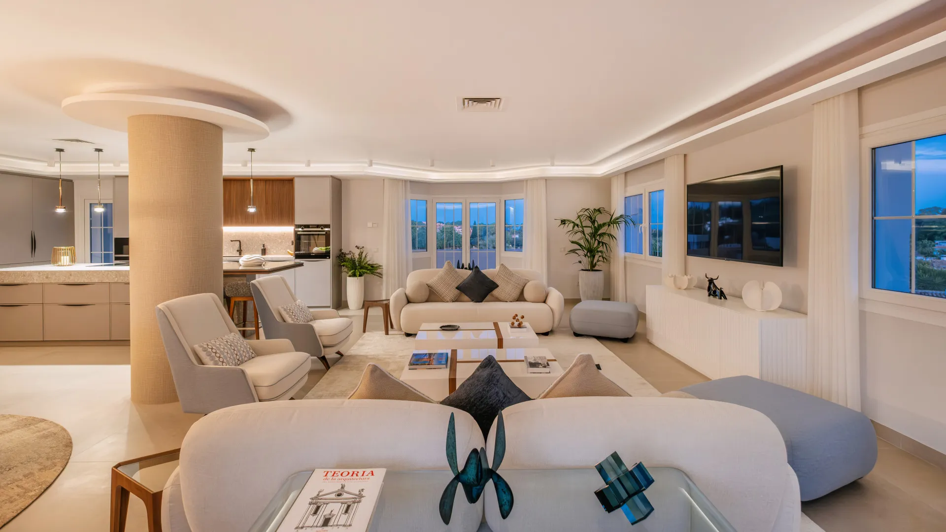 Atico duplex con 5 dormitorios en venta en Las Lolas