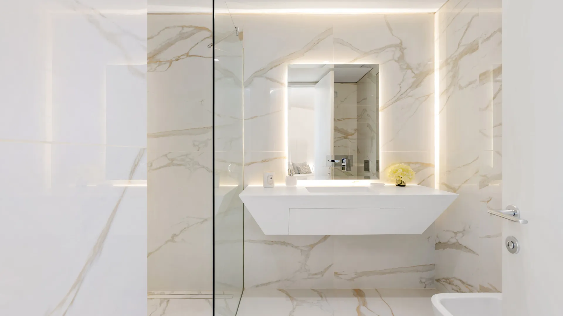 6 bedrooms villa in Los Monteros Playa for sale