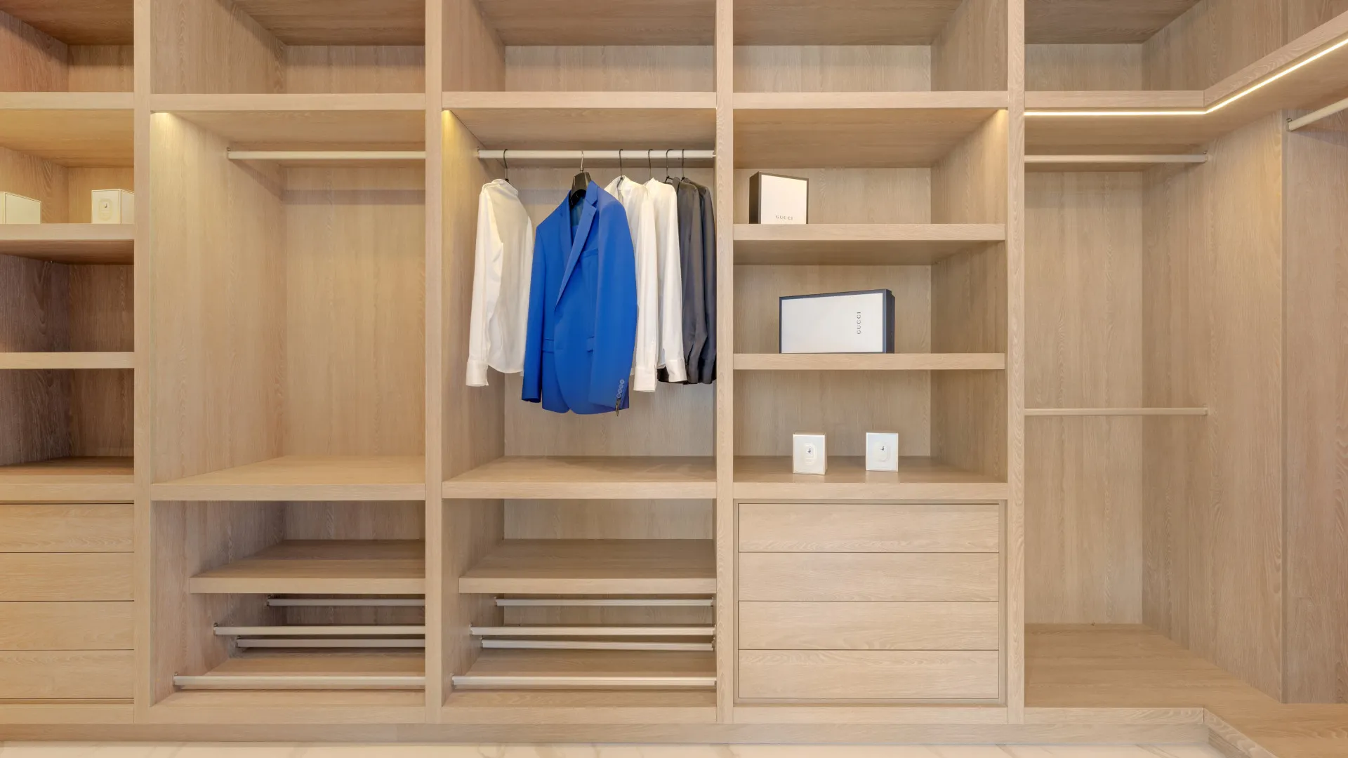 6 bedrooms villa in Los Monteros Playa for sale