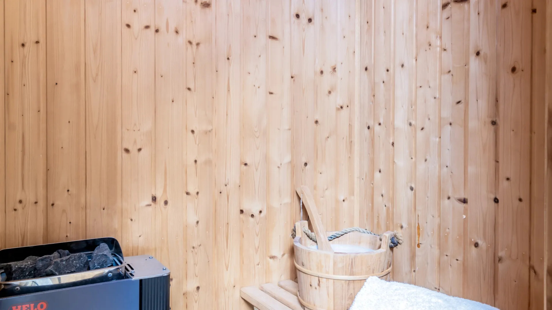 For sale 1 bedroom duplex penthouse in S. Pedro Centro