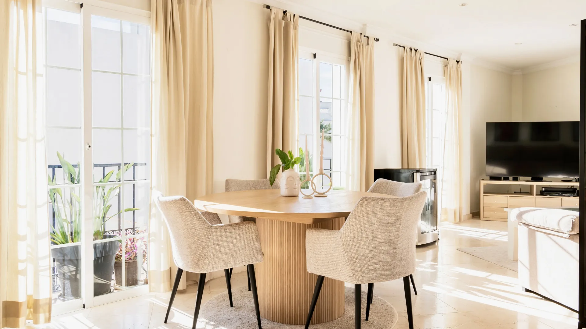 For sale 1 bedroom duplex penthouse in S. Pedro Centro