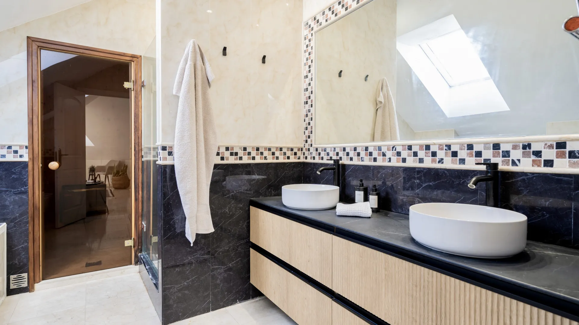 For sale 1 bedroom duplex penthouse in S. Pedro Centro