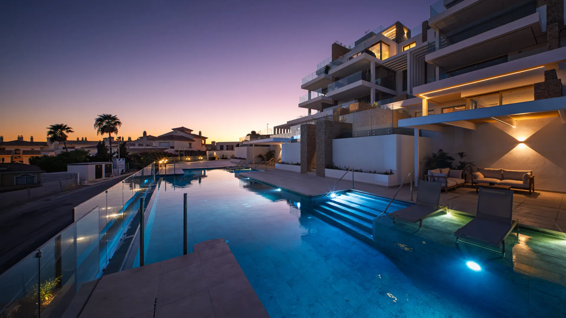 Se vende atico duplex con 2 dormitorios en Mijas Costa