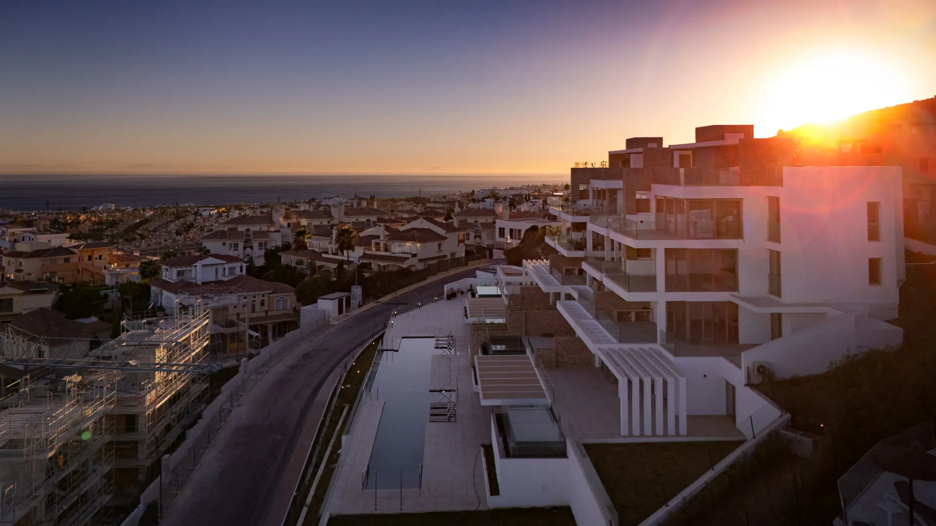 Se vende atico duplex con 2 dormitorios en Mijas Costa