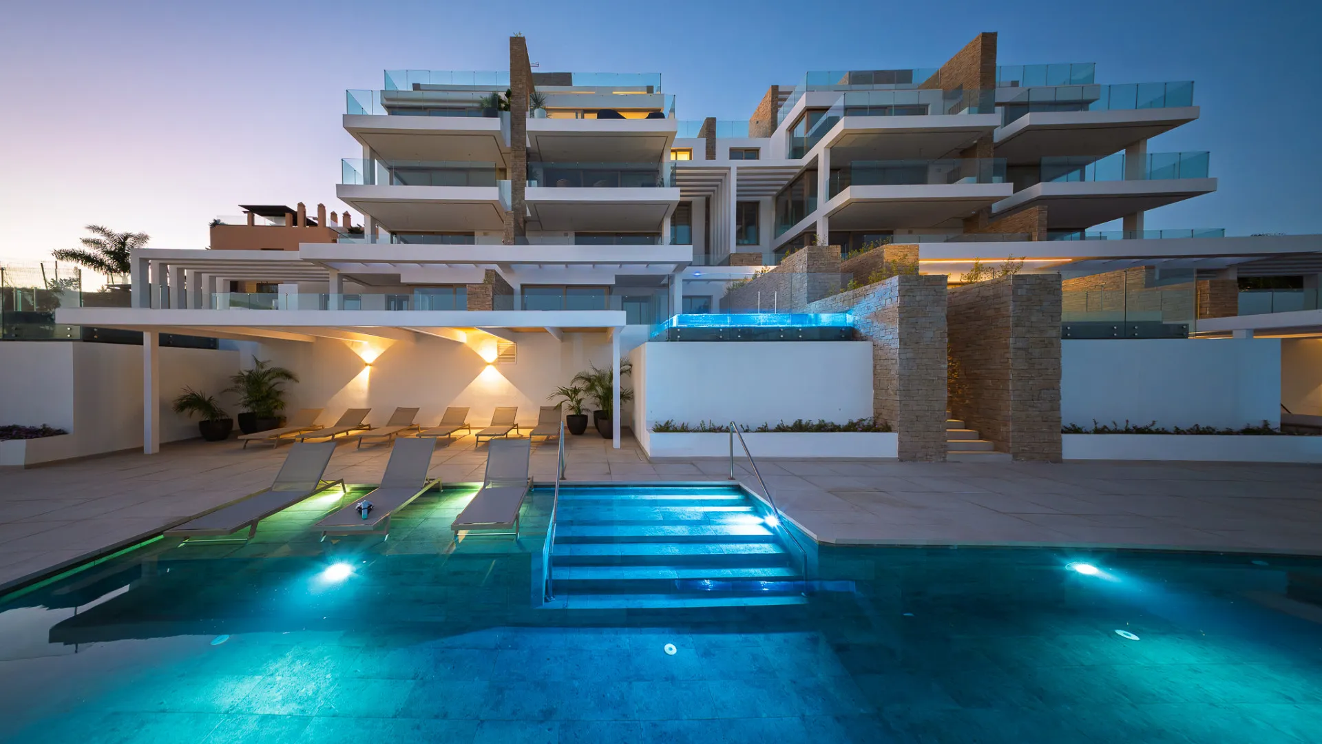 Se vende atico duplex con 2 dormitorios en Mijas Costa