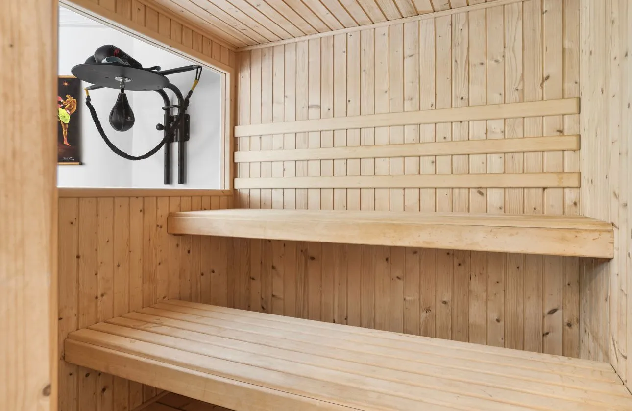 Villa en venta en Elviria