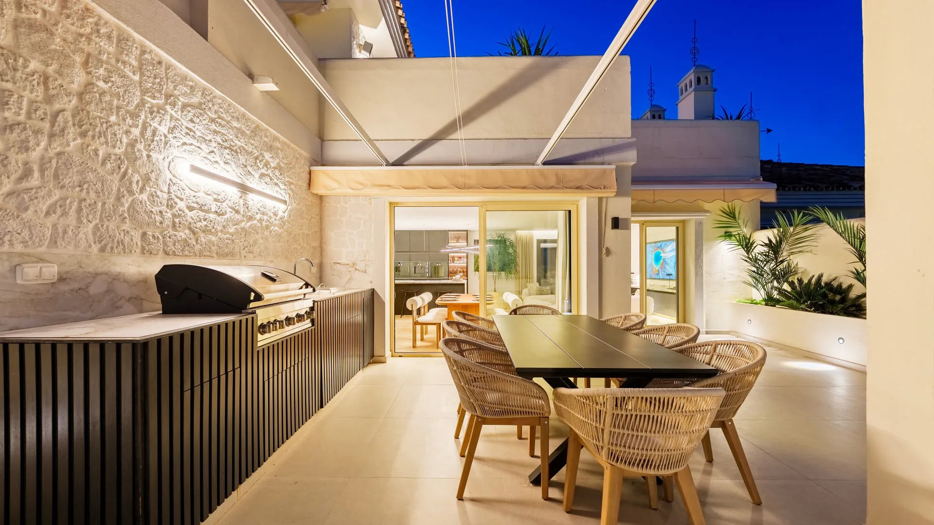 Duplex penthouse for sale in Palacetes Los Belvederes with 3 bedrooms