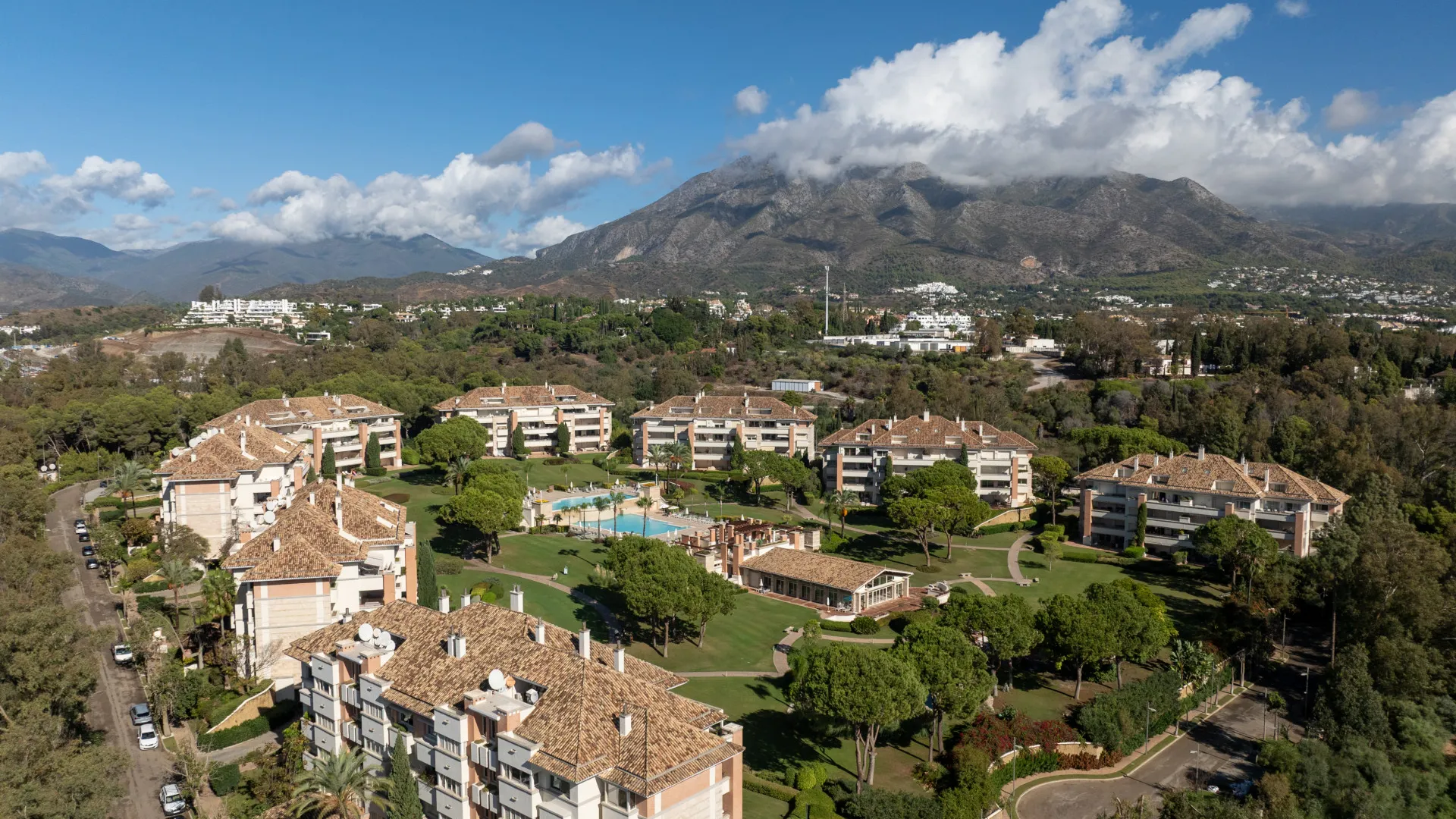 Marbella Golden Mile, apartamento de 4 dormitorios en venta