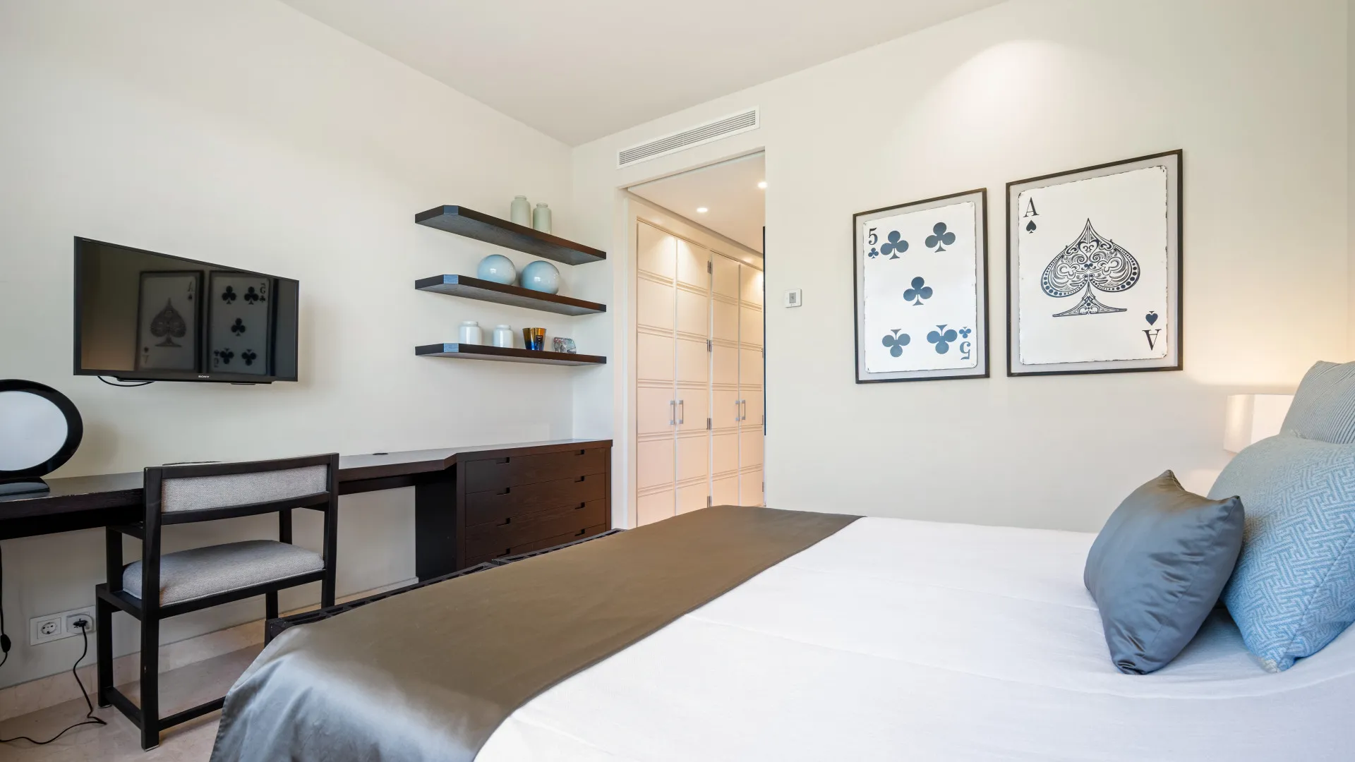 Marbella Golden Mile, apartamento de 4 dormitorios en venta