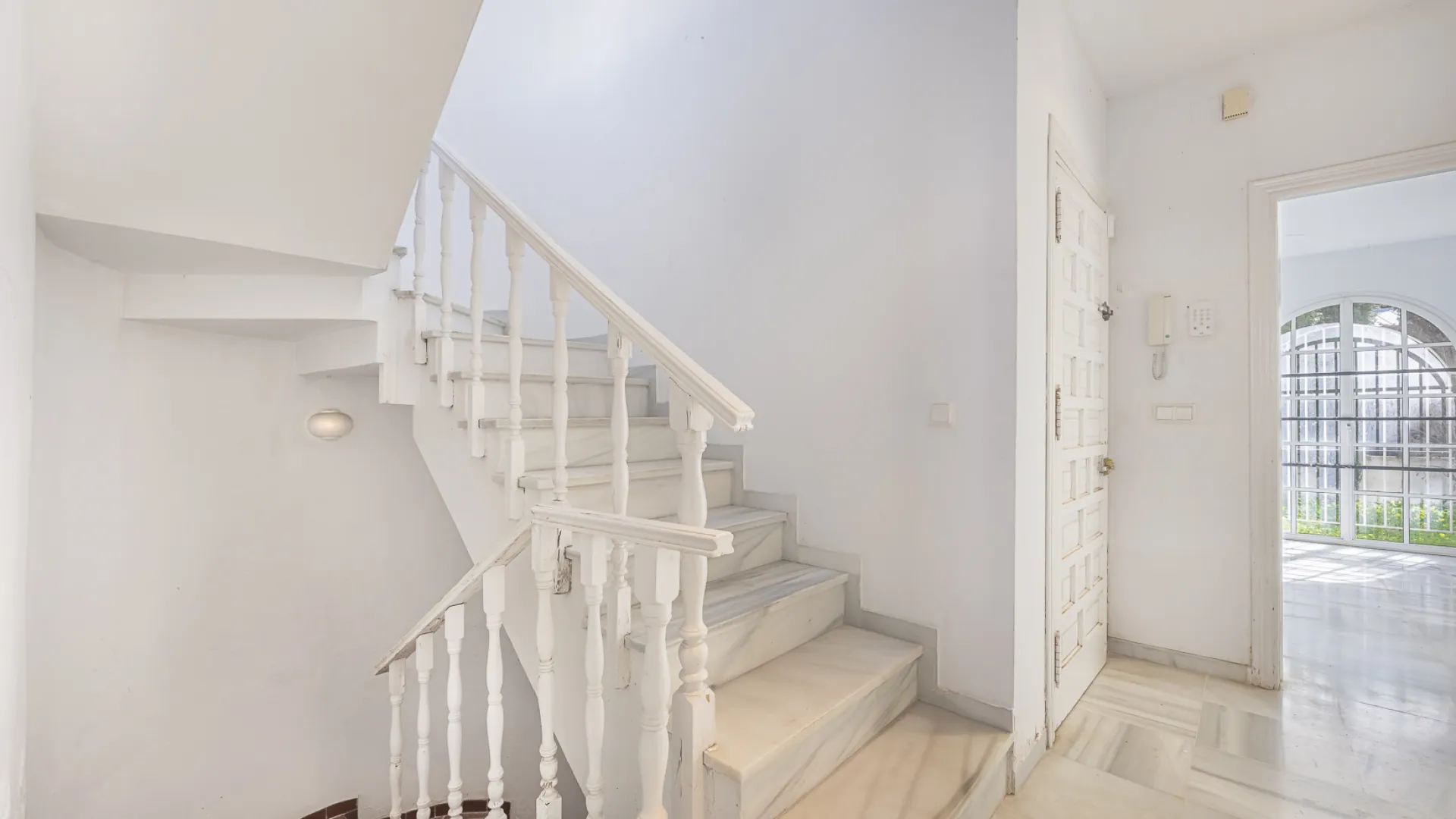 Villa en venta de 4 dormitorios en Nueva Andalucia