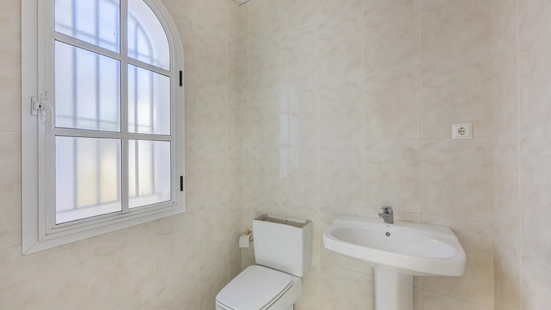 Villa en venta de 4 dormitorios en Nueva Andalucia