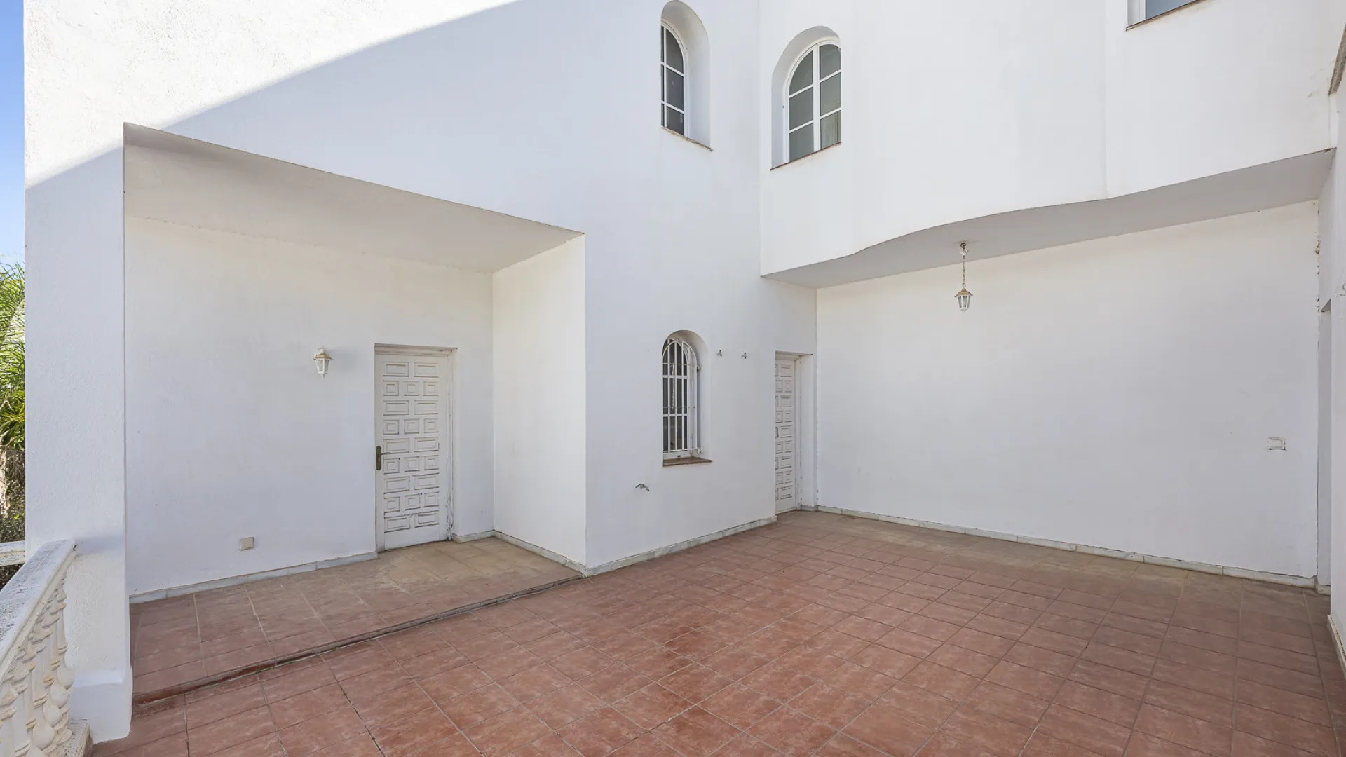 Villa en venta de 4 dormitorios en Nueva Andalucia