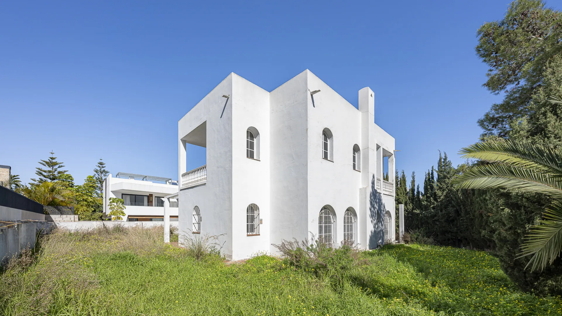 Villa en venta de 4 dormitorios en Nueva Andalucia