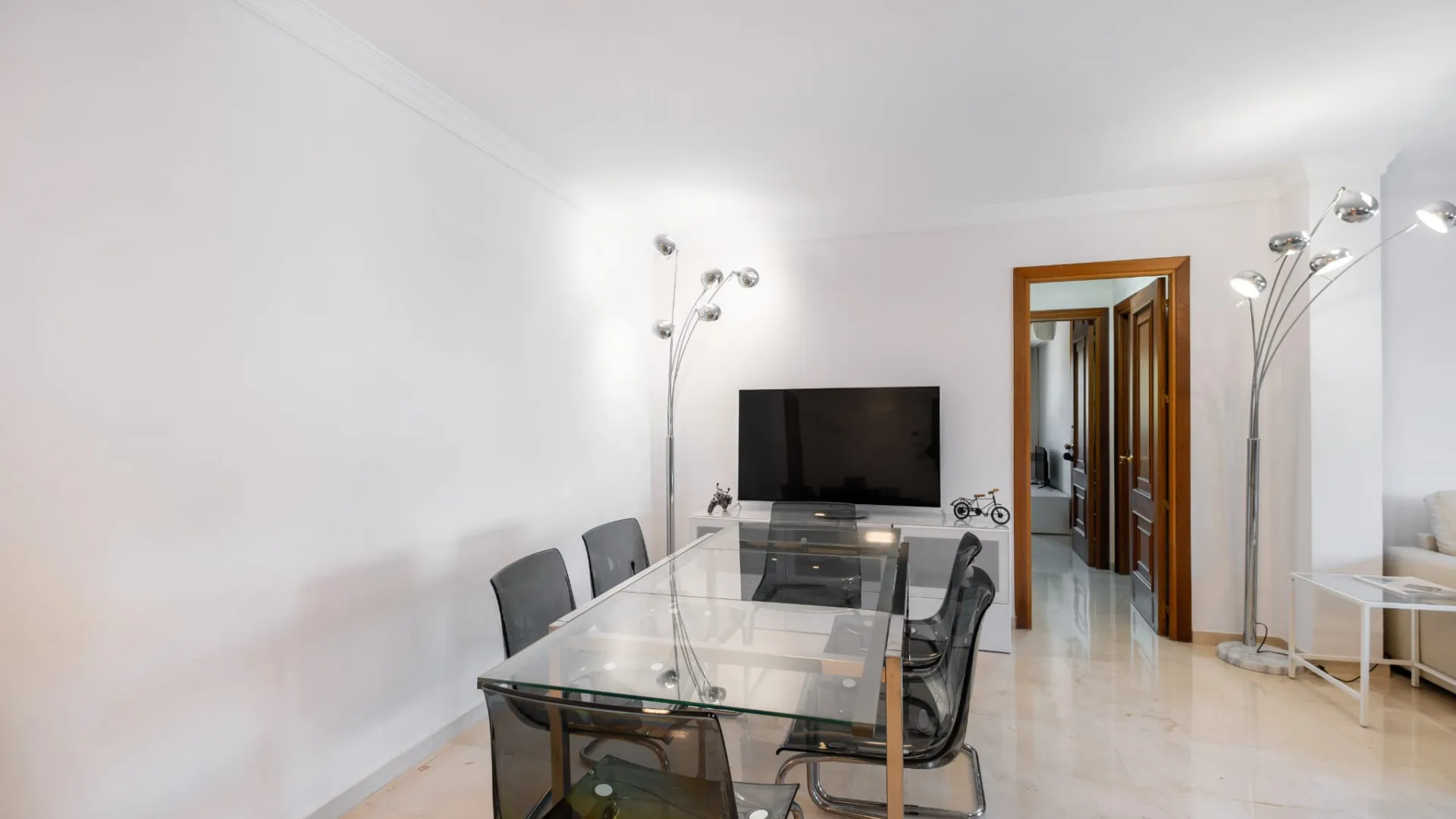 For sale Zona Casino apartment with 2 bedrooms