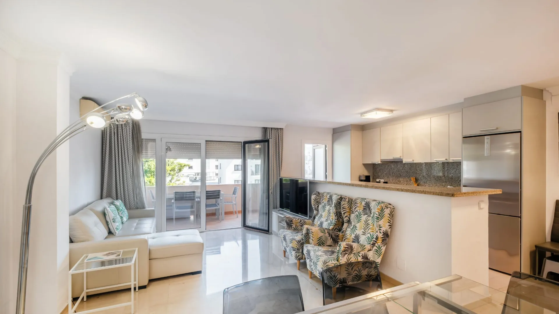 For sale Zona Casino apartment with 2 bedrooms