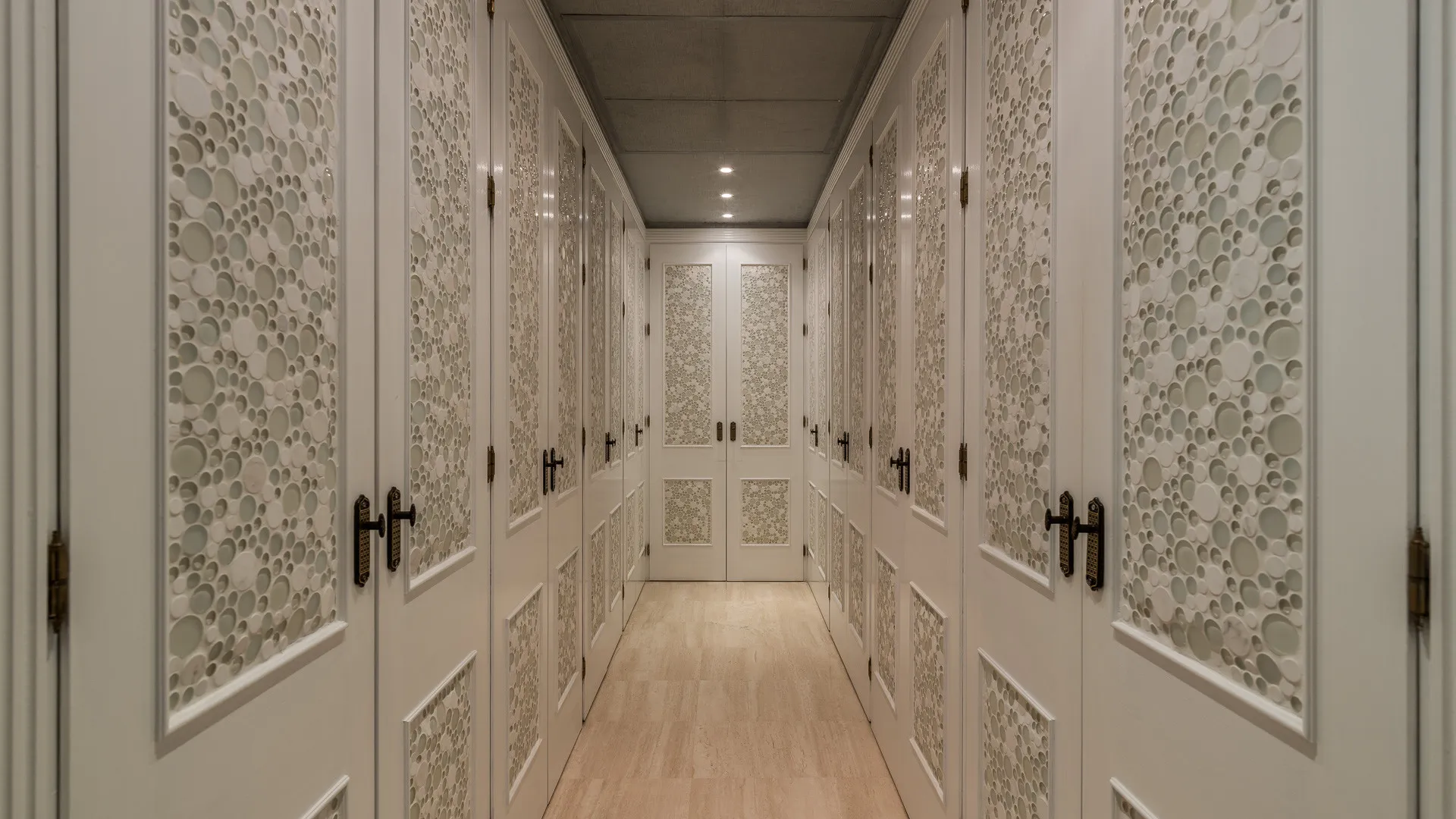 Villa for sale in Sierra Blanca