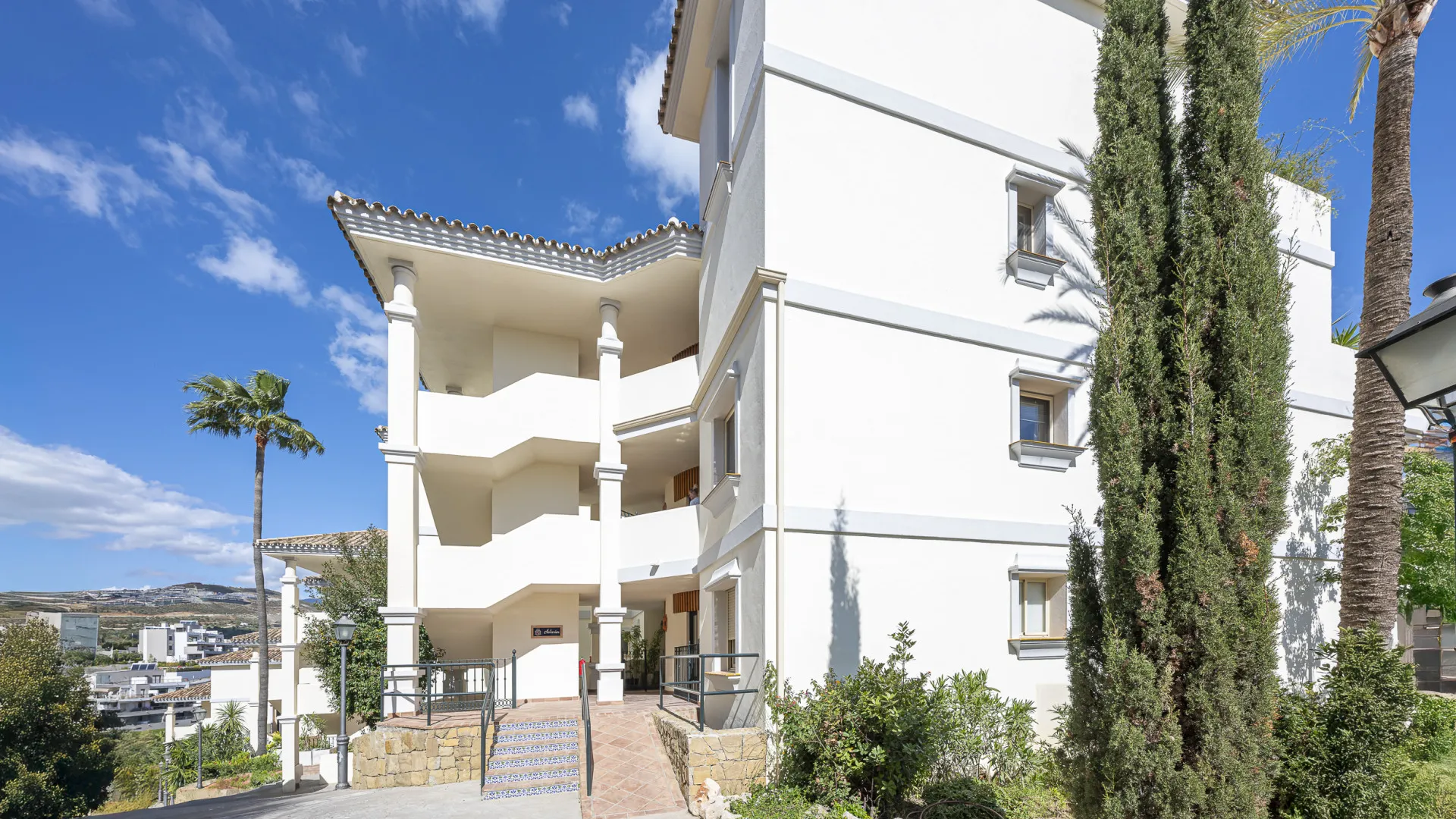 Se vende apartamento planta baja en Palacetes Los Belvederes con 3 dormitorios