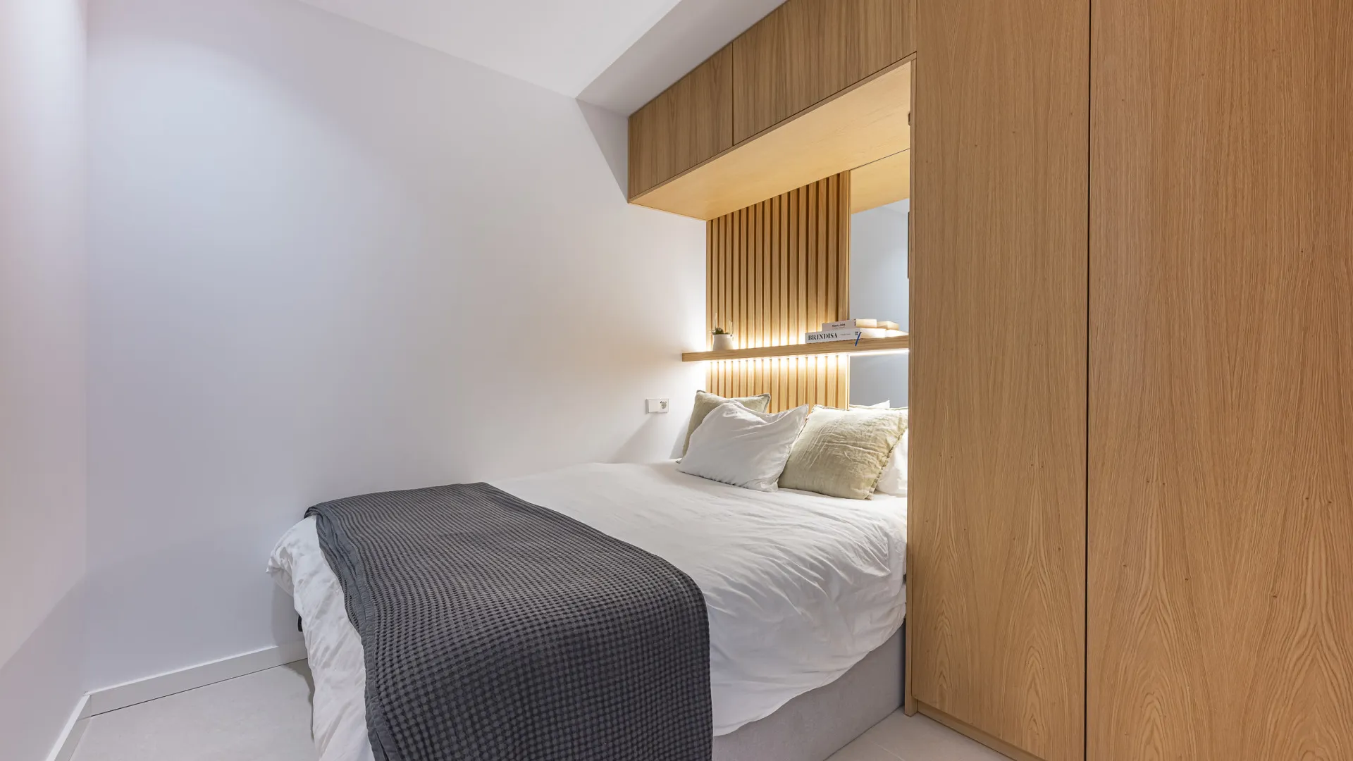 Se vende apartamento planta baja en Palacetes Los Belvederes con 3 dormitorios