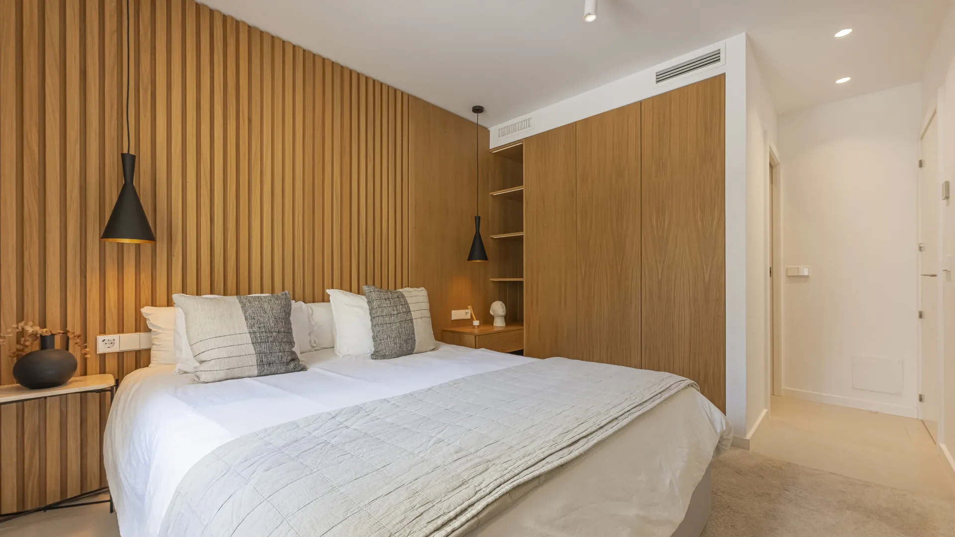 Se vende apartamento planta baja en Palacetes Los Belvederes con 3 dormitorios