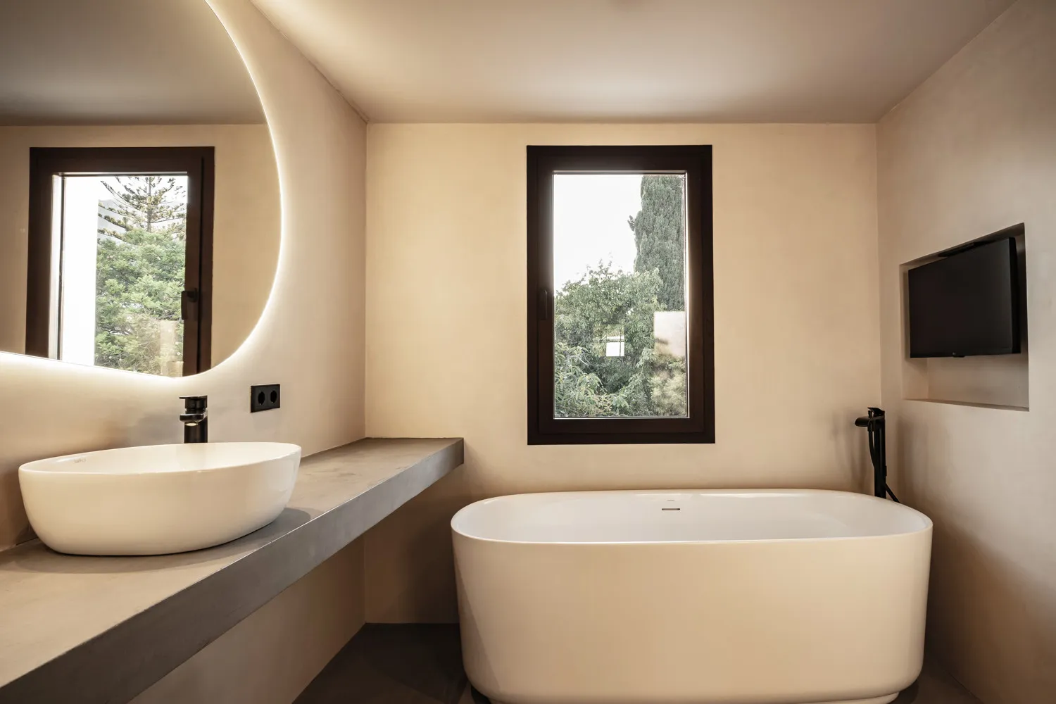 Buy villa with 5 bedrooms in La Merced