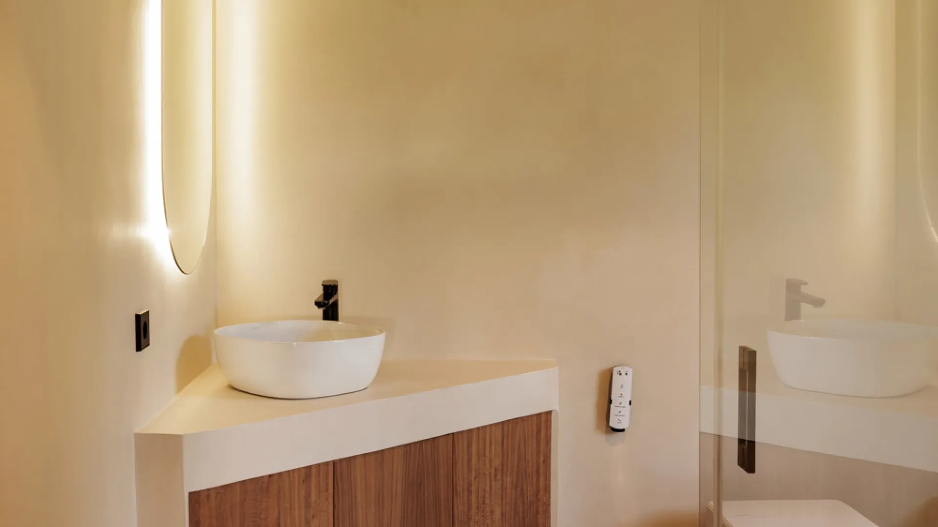 Buy villa with 5 bedrooms in La Merced