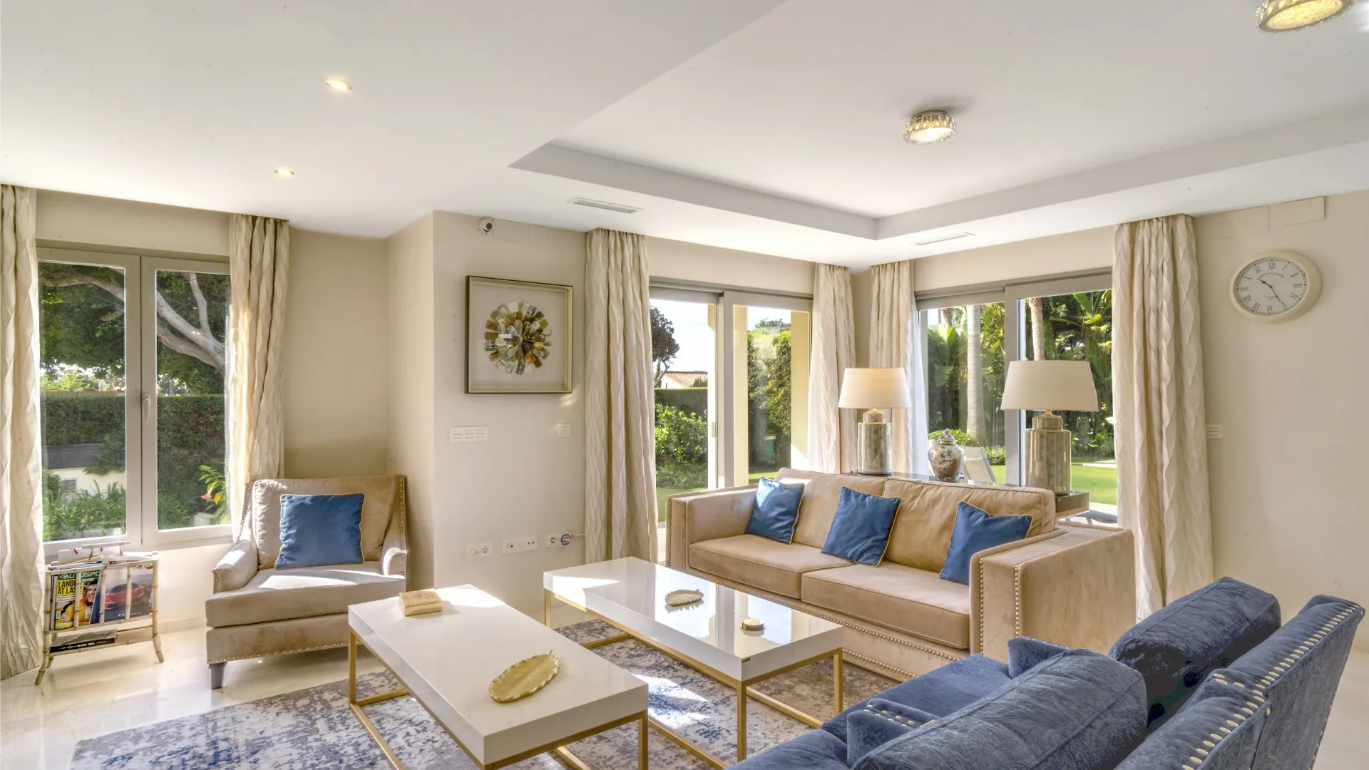 Villa for sale in Costabella with 5 bedrooms