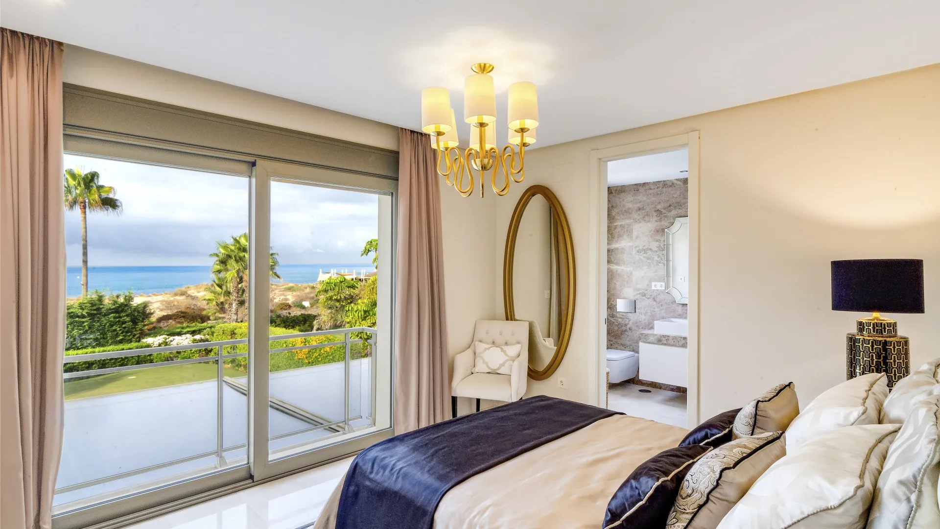 Villa for sale in Costabella with 5 bedrooms