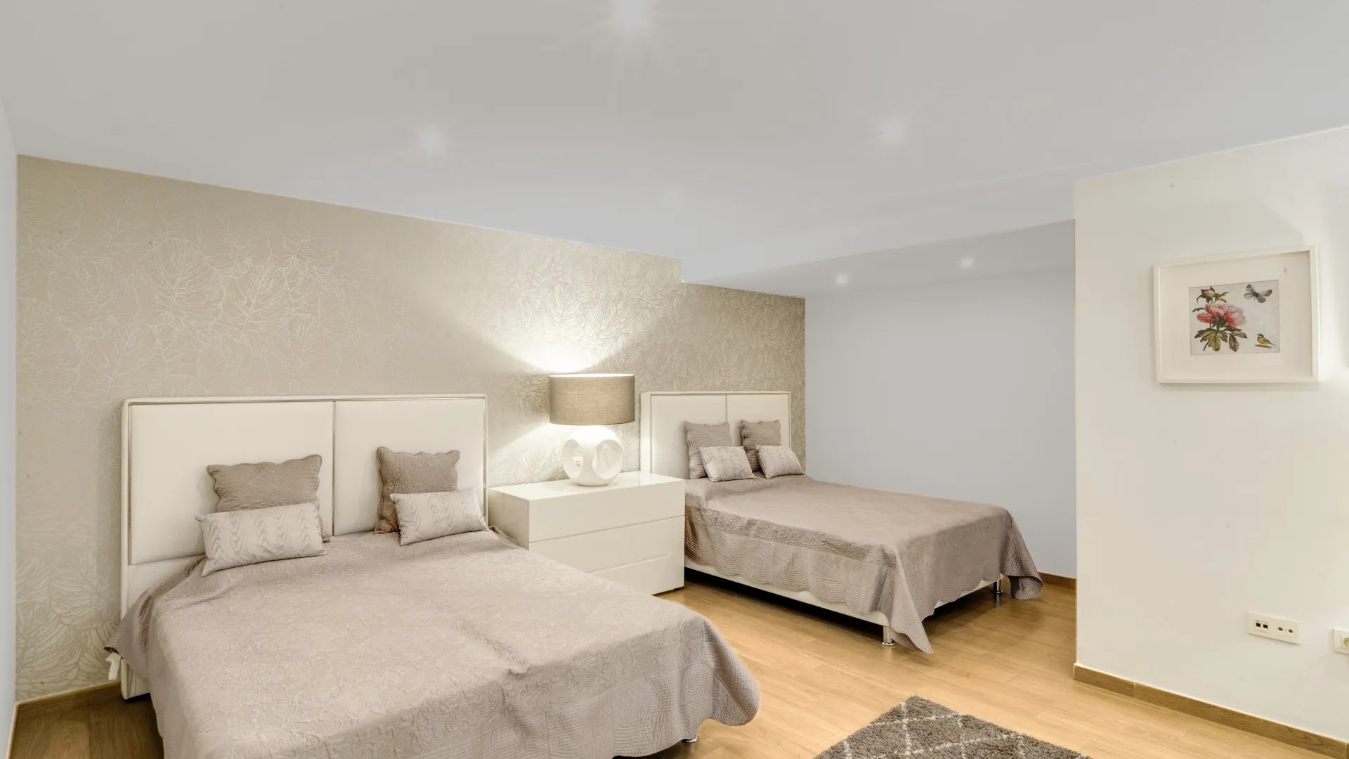 Villa for sale in Costabella with 5 bedrooms