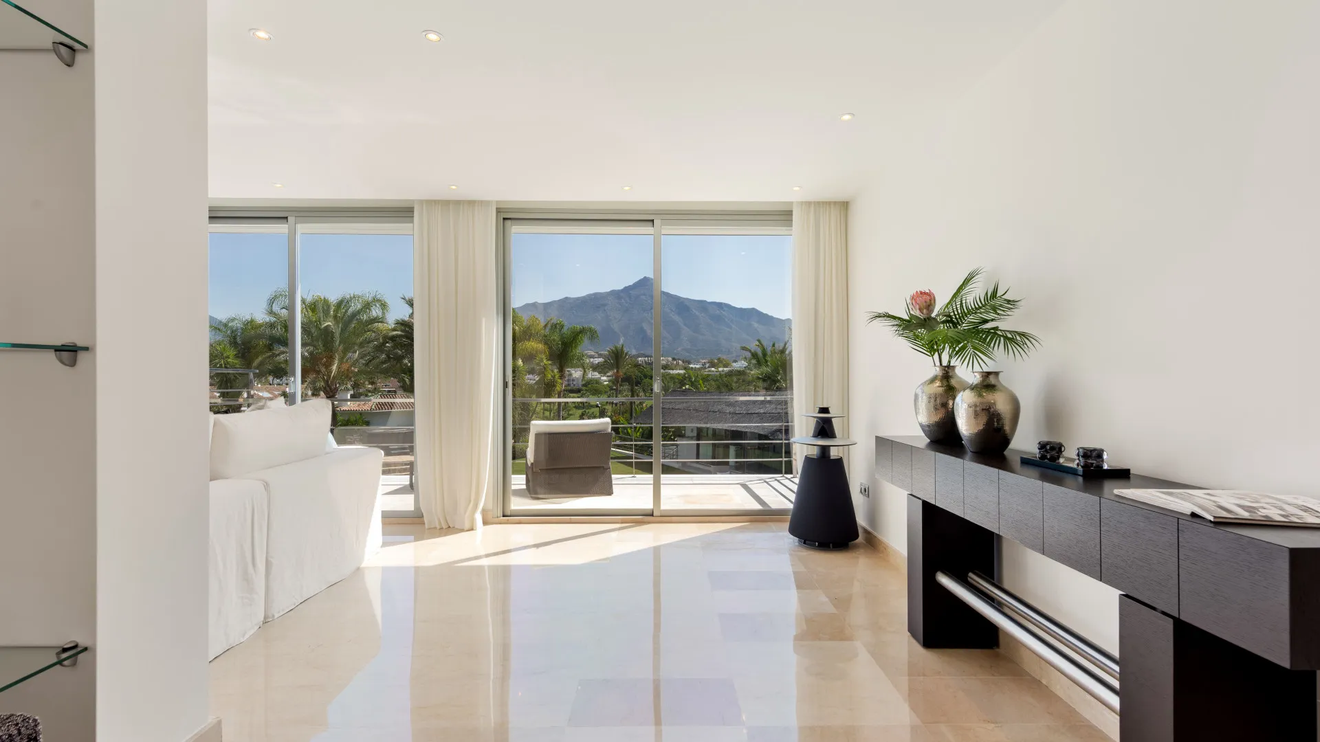 Villa con 7 dormitorios en venta en Las Brisas