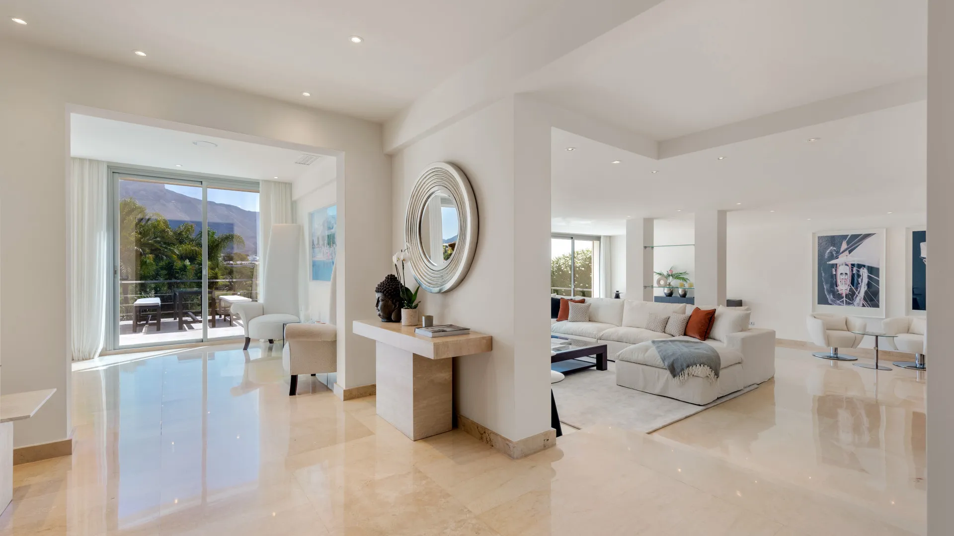 Villa con 7 dormitorios en venta en Las Brisas