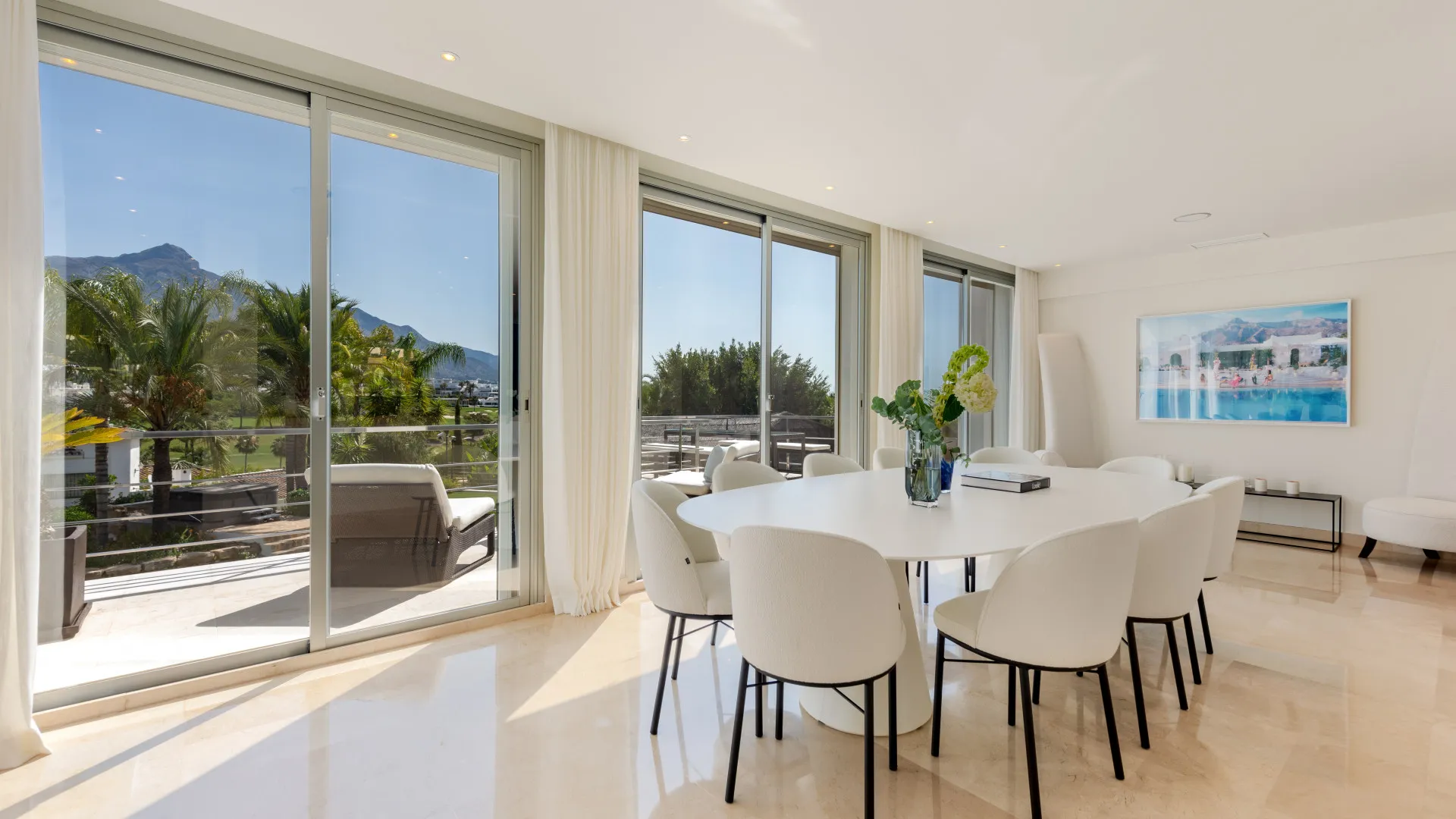 Villa con 7 dormitorios en venta en Las Brisas