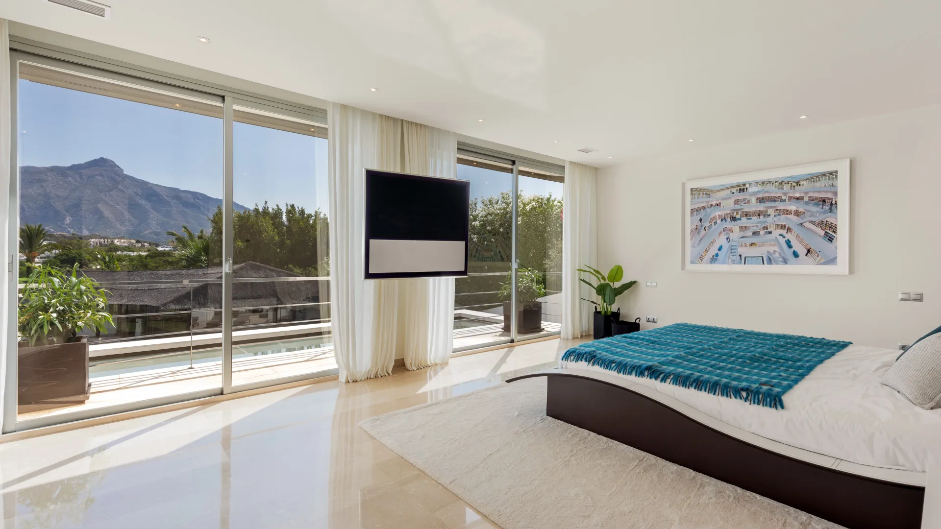 Villa con 7 dormitorios en venta en Las Brisas