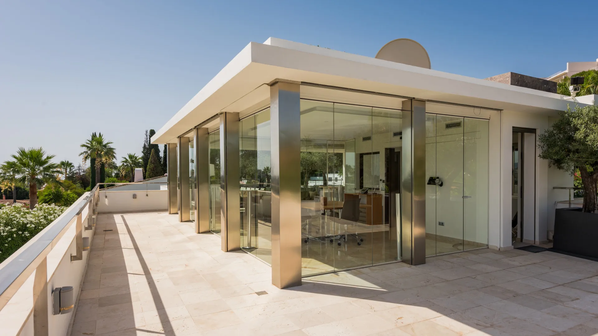 Villa con 7 dormitorios en venta en Las Brisas