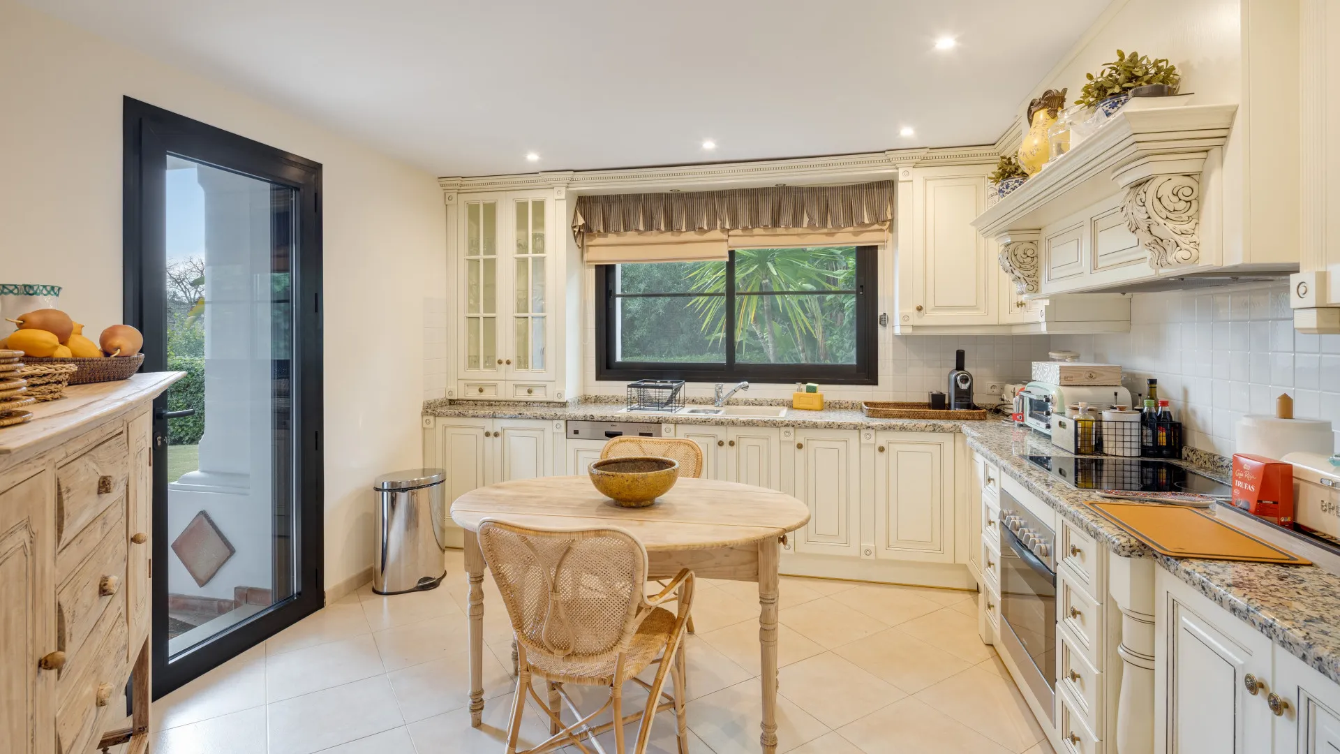 4 bedrooms villa in La Quinta for sale