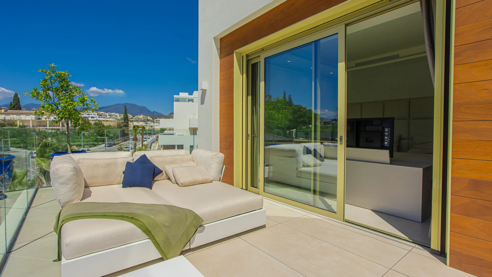 Atico duplex en venta en Benalús