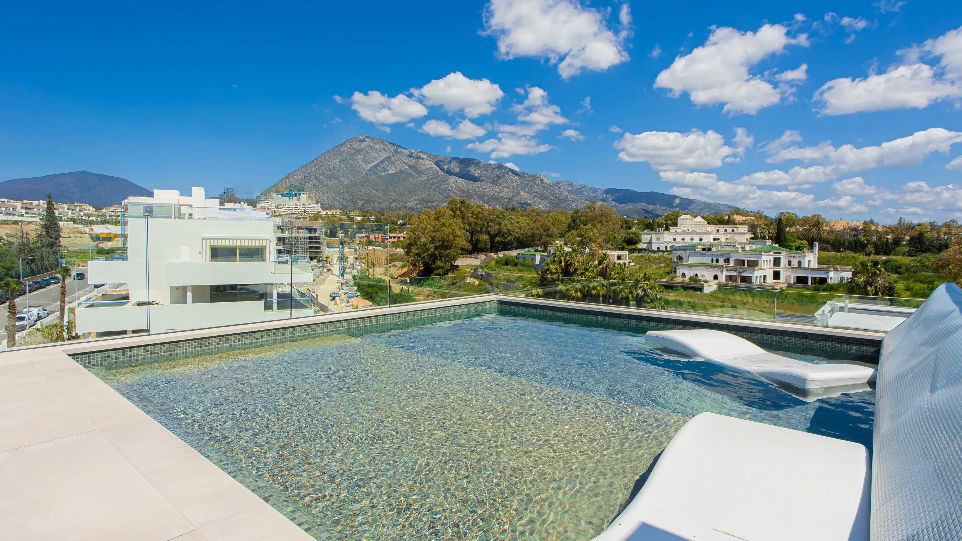 Atico duplex en venta en Benalús