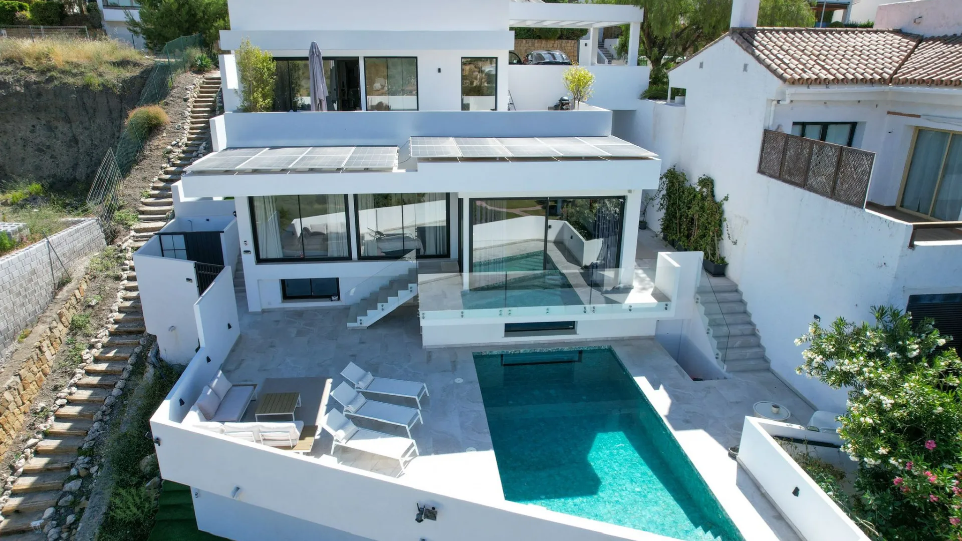 Buy semi detached house with 5 bedrooms in La Alqueria