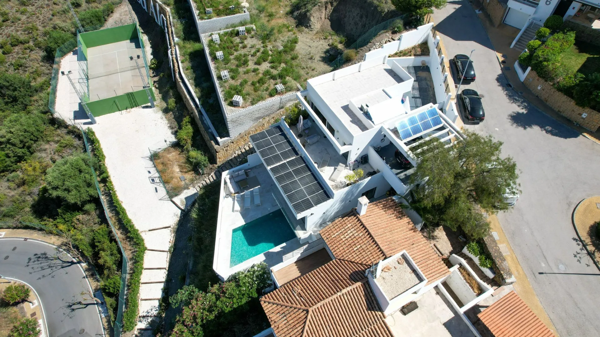 Buy semi detached house with 5 bedrooms in La Alqueria