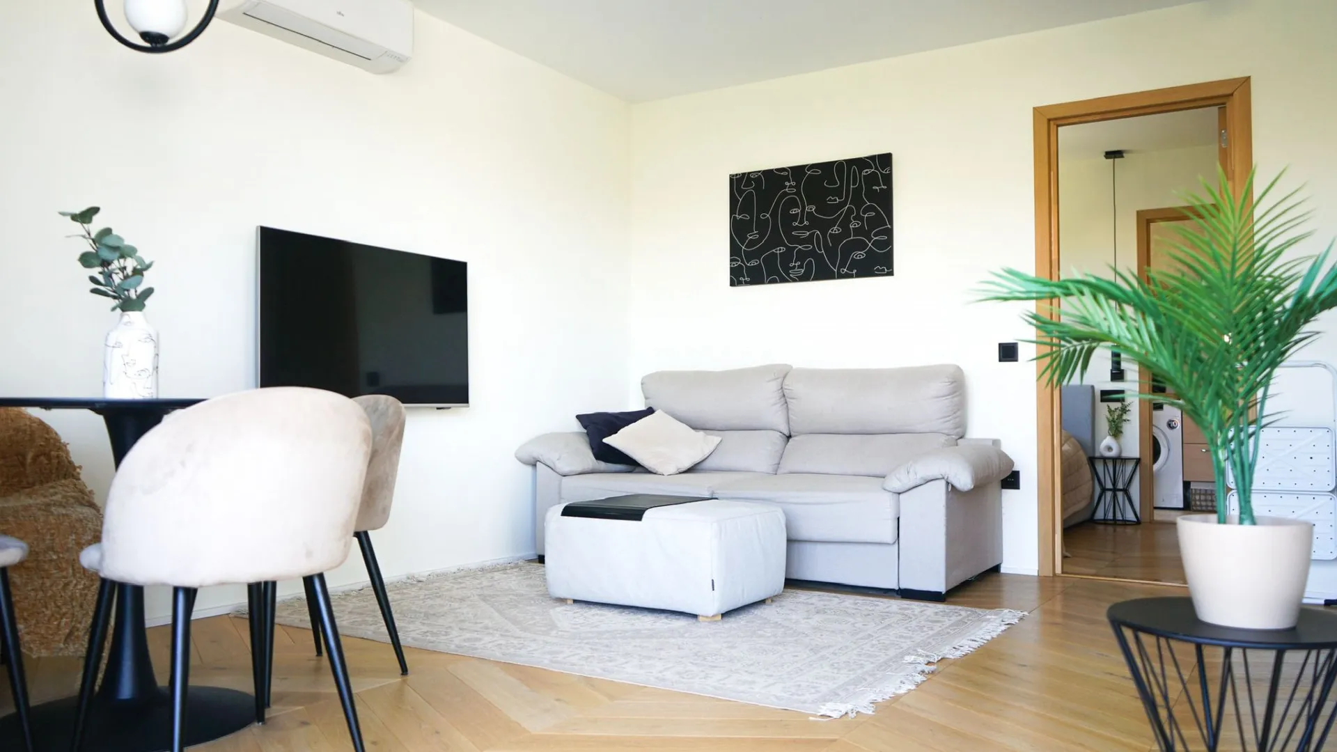 Buy semi detached house with 5 bedrooms in La Alqueria