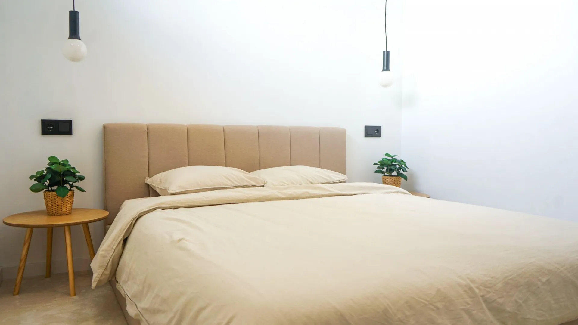 Buy semi detached house with 5 bedrooms in La Alqueria