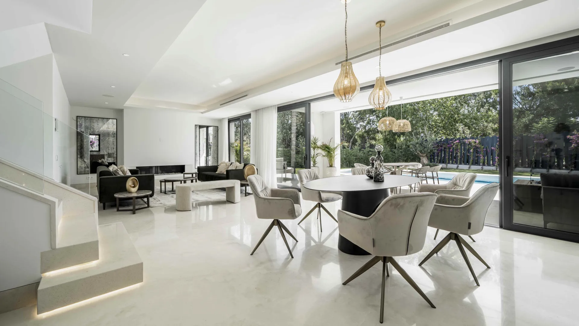 Villa for sale in El Campanario with 4 bedrooms