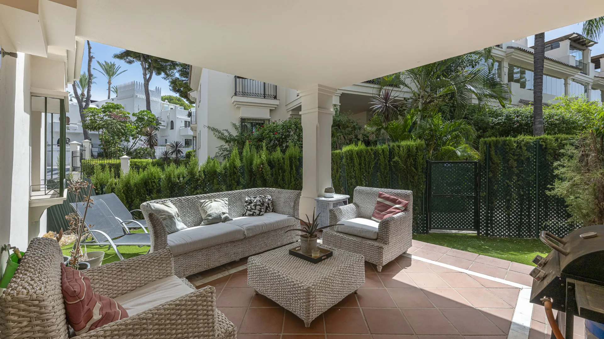 Ground floor apartment in El Palmeral for sale