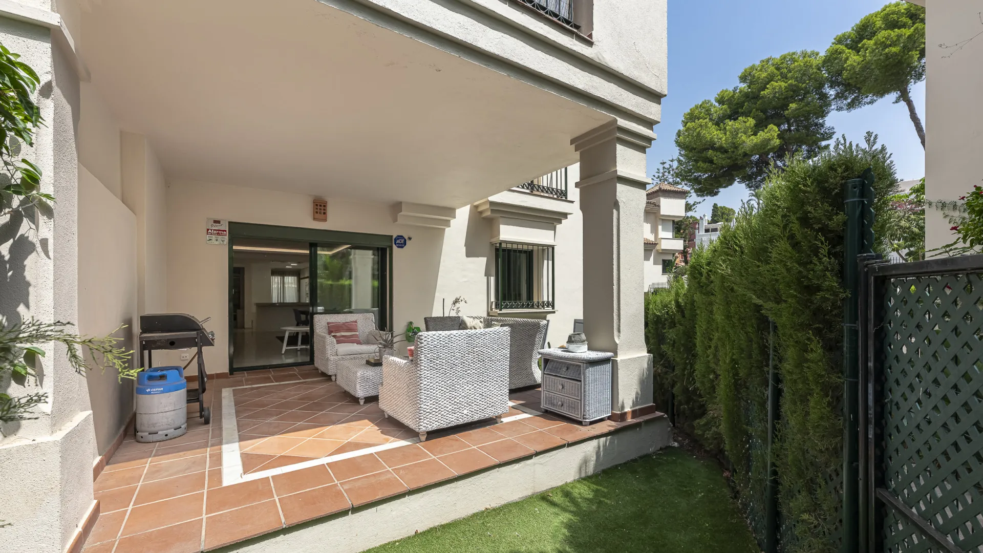 Ground floor apartment in El Palmeral for sale