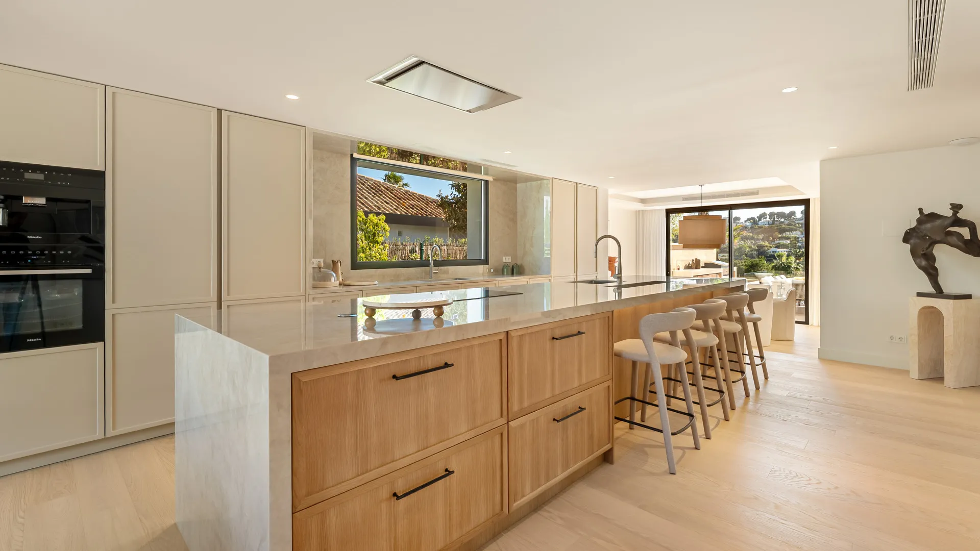 For sale 6 bedrooms villa in Las Brisas