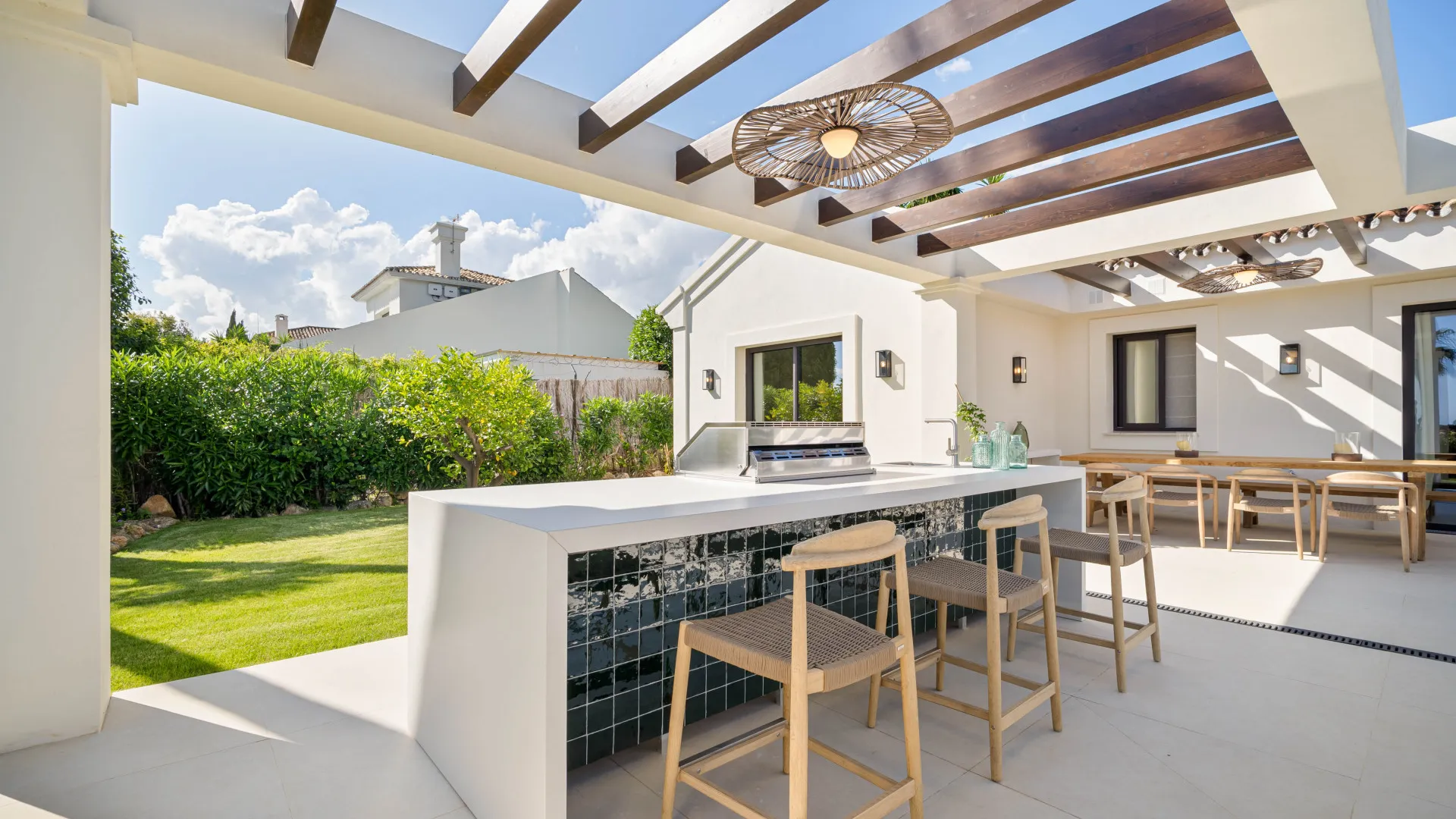 Villa en venta en Nueva Andalucia con 4 dormitorios