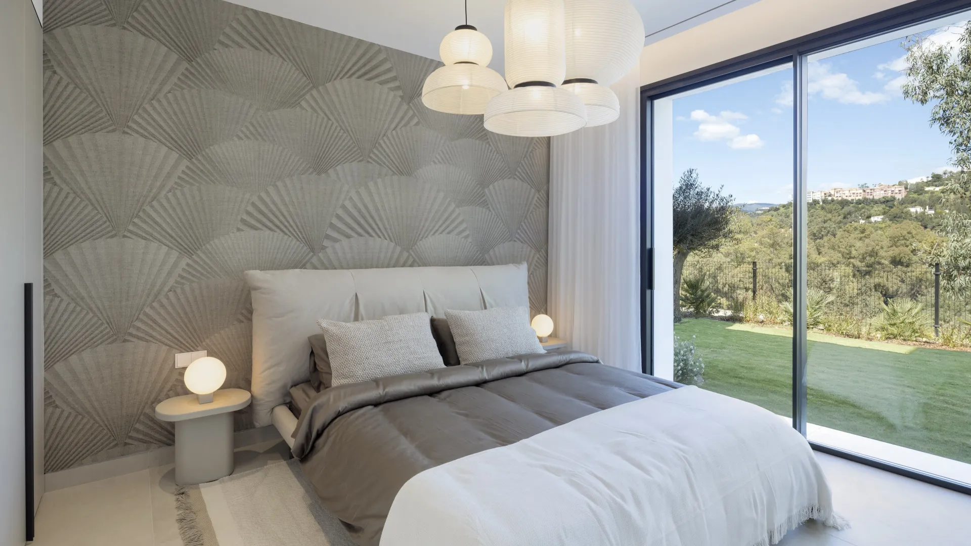 For sale La Quinta villa with 5 bedrooms